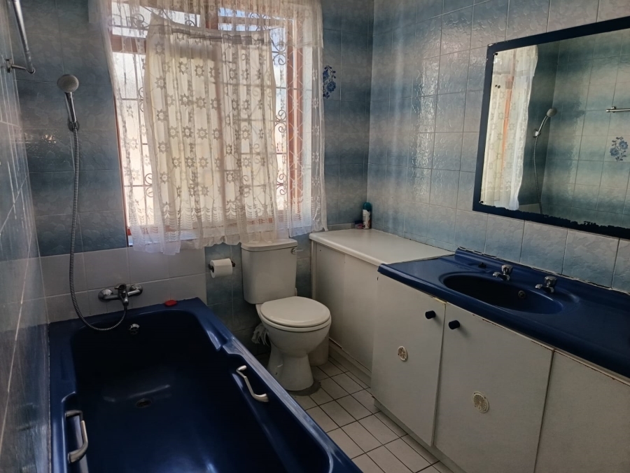 4 Bedroom Property for Sale in Rylands Western Cape